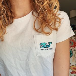 Vineyard vines tee shirt